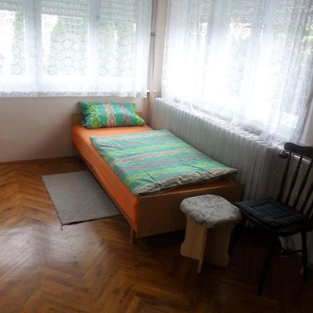 Pallosi Haz "A" Sarvar Bagian luar foto