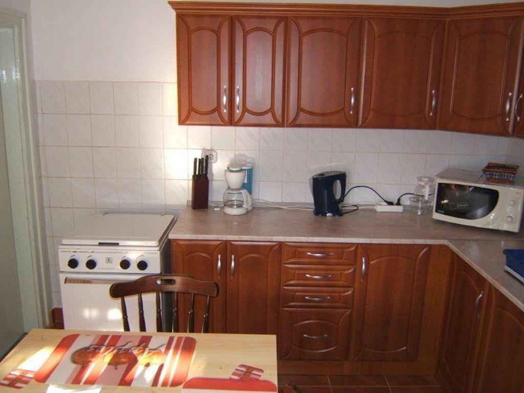 Pallosi Haz "A" Sarvar Bagian luar foto